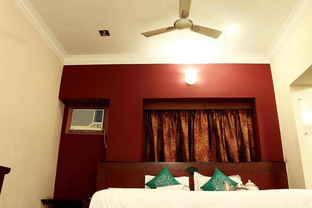 Oyo 1224 New Alipore Kolkata Luaran gambar