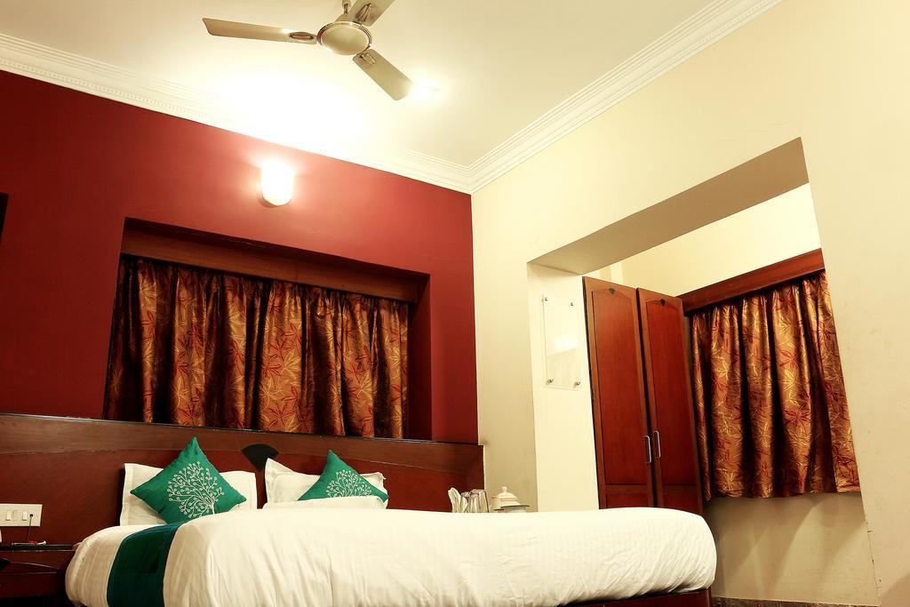 Oyo 1224 New Alipore Kolkata Luaran gambar