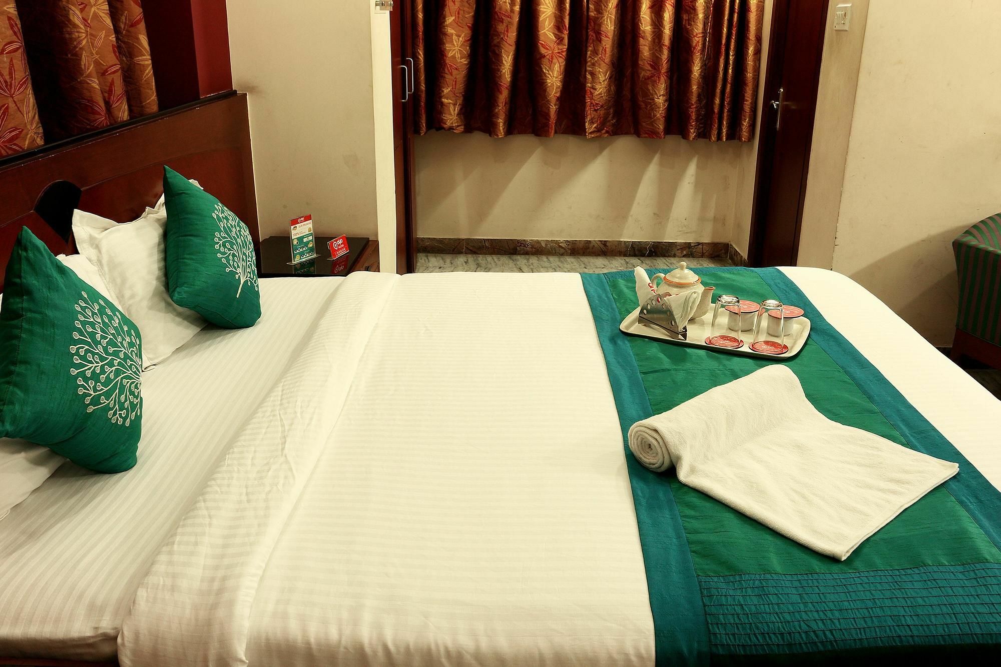 Oyo 1224 New Alipore Kolkata Luaran gambar